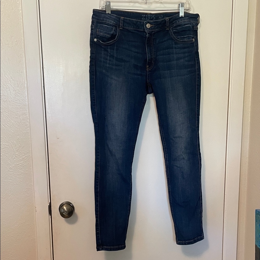 Zara Z1975 42 Cigarette Fit darker denim barely worn!